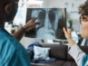 Une révolution silencieuse bouleverse l'oncologie pulmonaire. Tandis que les campagnes anti-tabac portent leurs fruits à travers le monde, une menace inattendue émerge : le cancer du poumon chez les non-fumeurs connaît une progression alarmante, particulièrement en Asie orientale.