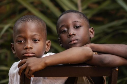 Le dernier rapport annuel du Secrétaire général des Nations Unies sur les enfants et les conflits armés dresse un constat alarmant pour 2024. Cinq territoires se distinguent tragiquement par l'ampleur des violations graves commises contre les mineurs.